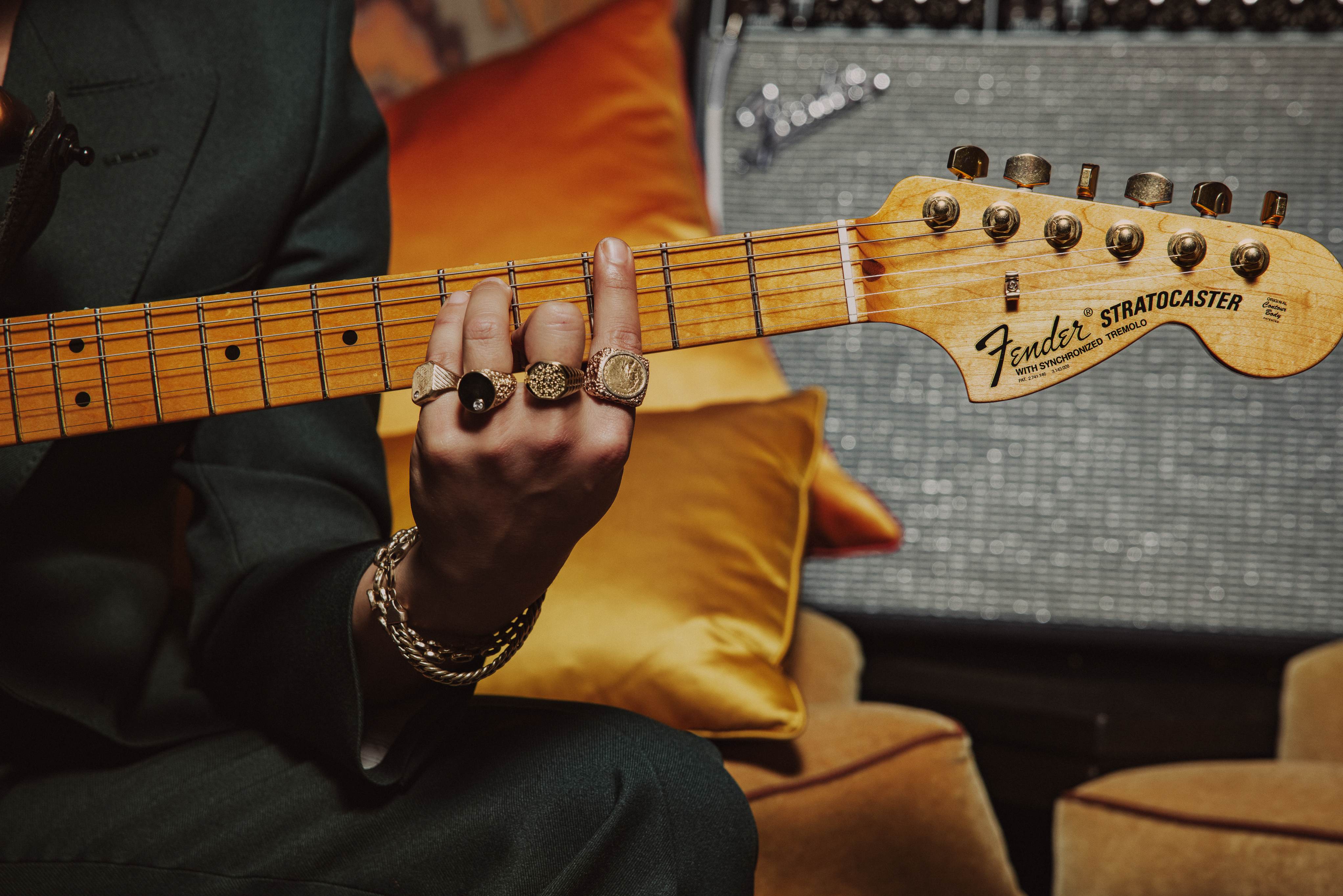 Fender Bruno Mars Stratocaster, el modelo signature del cantante